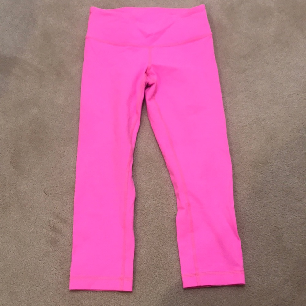 Lululemon Wunder Under Cropped Leggings